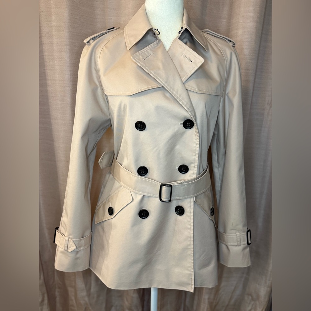 Coach Women’s Short Trench Coat Medium Beige Belted Double Breasted